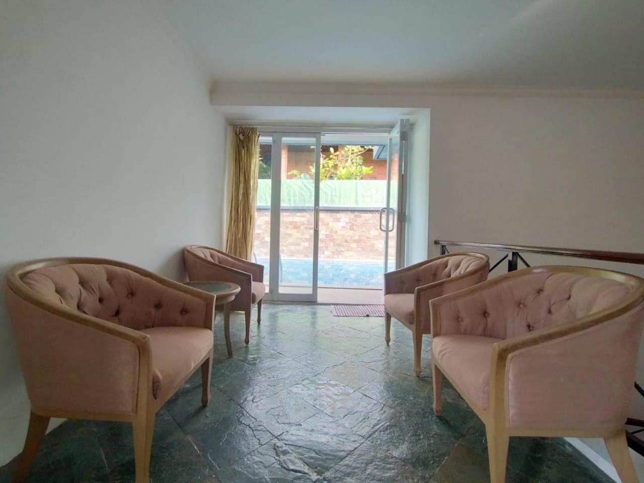 Villa Bukit Danau Lot 14 Cinengangirang Esterno foto