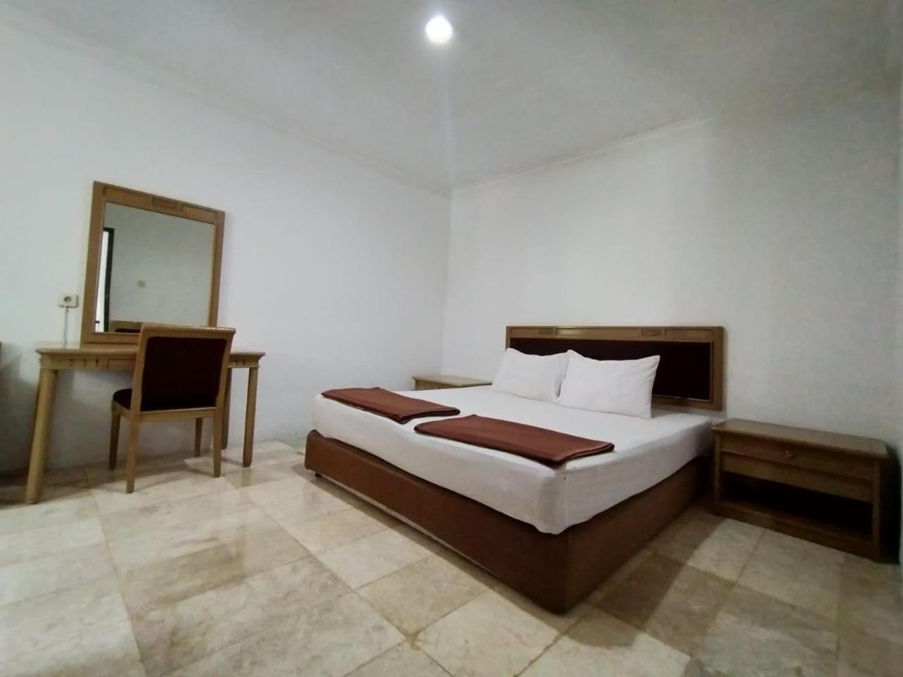 Villa Bukit Danau Lot 14 Cinengangirang Esterno foto